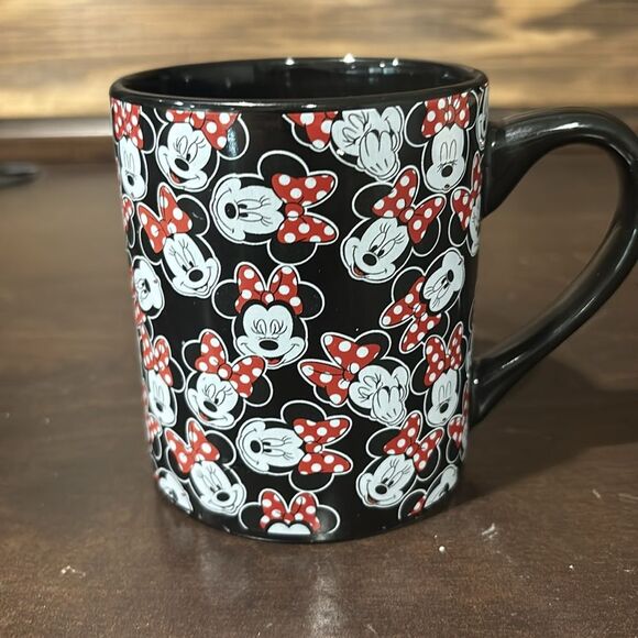 Disney Minnie Mouse Black Red Polka Dot Coffee Cocoa Mug - Picture 3 of 6